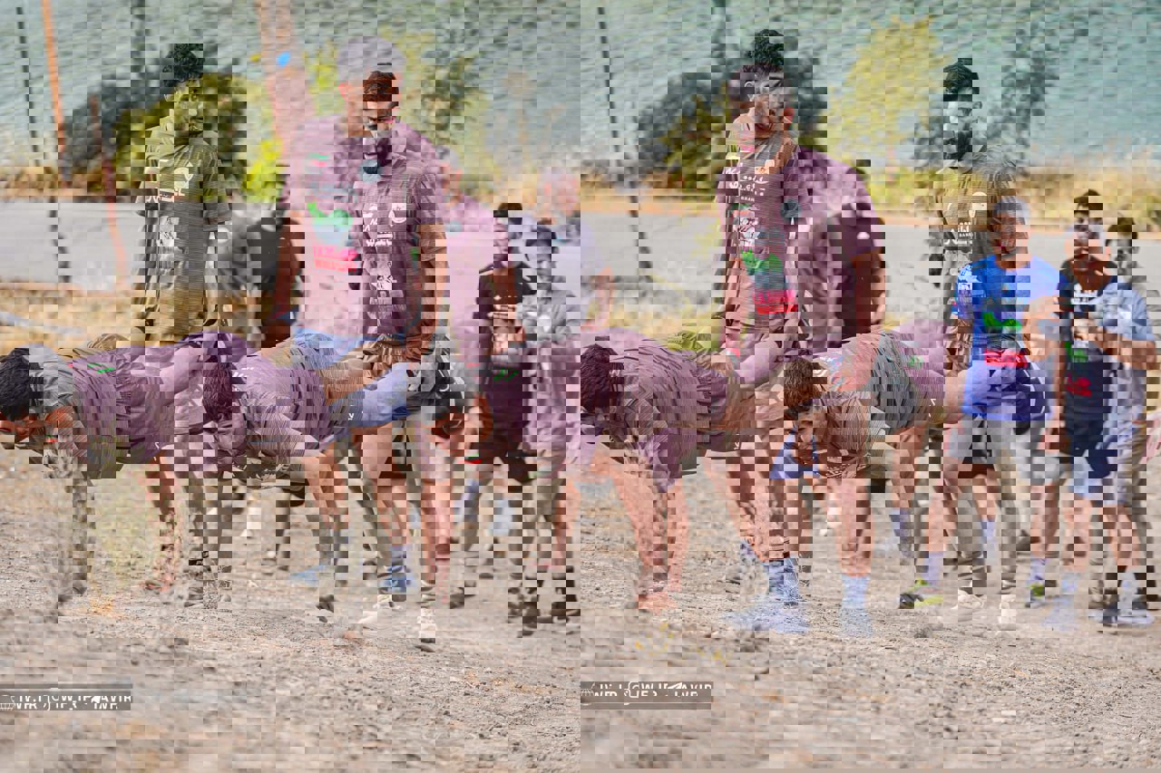 2207863