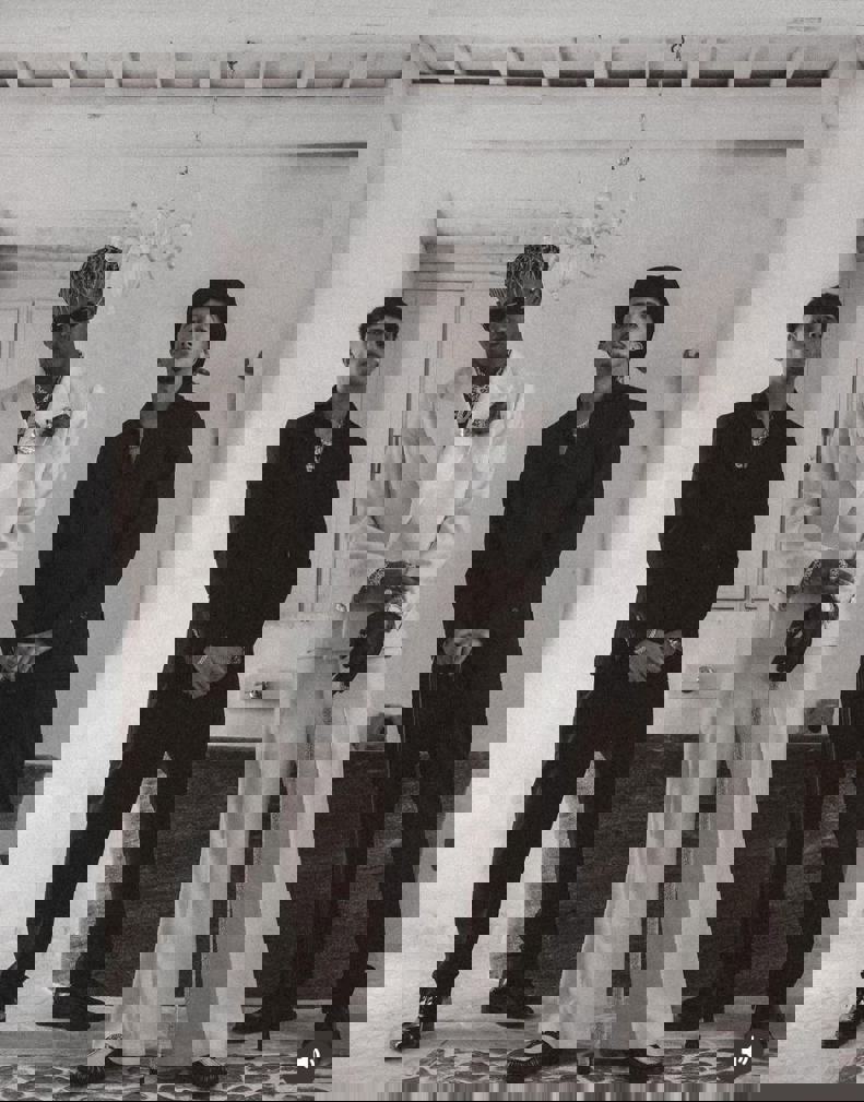 2207907
