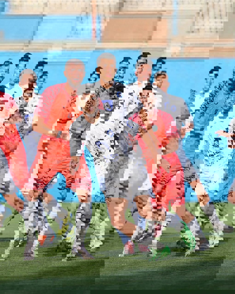 2207961