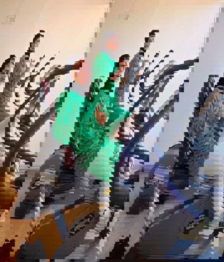 2208021