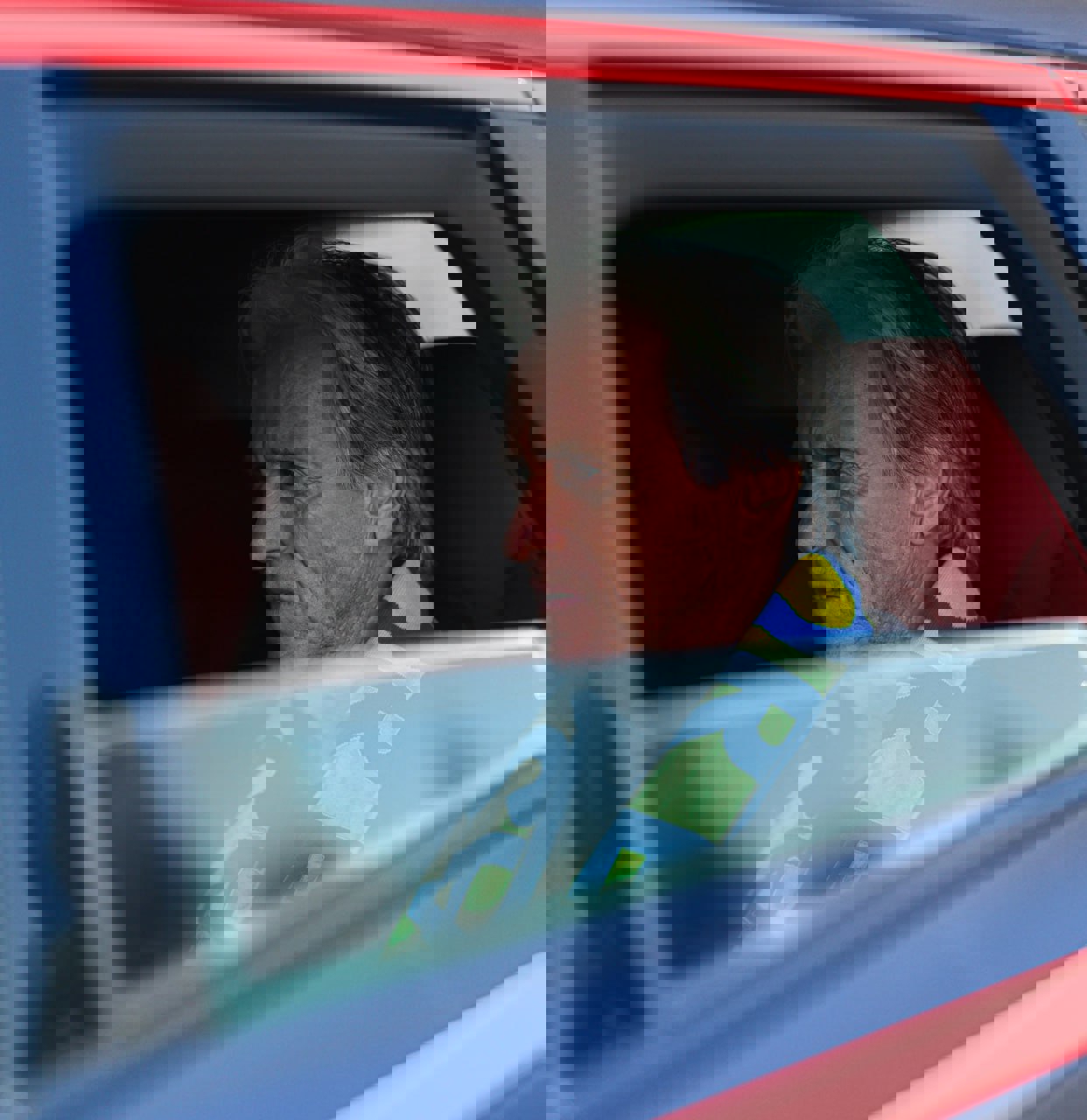 2208159