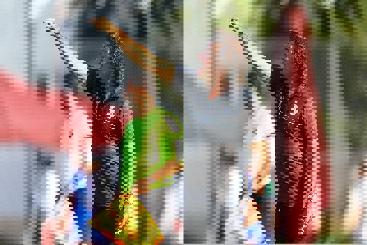 2208245