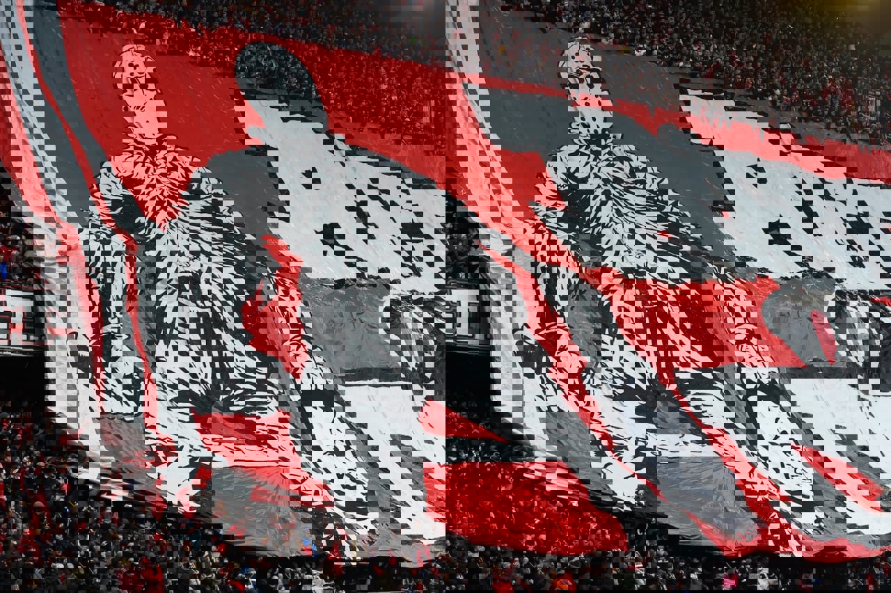 2208355