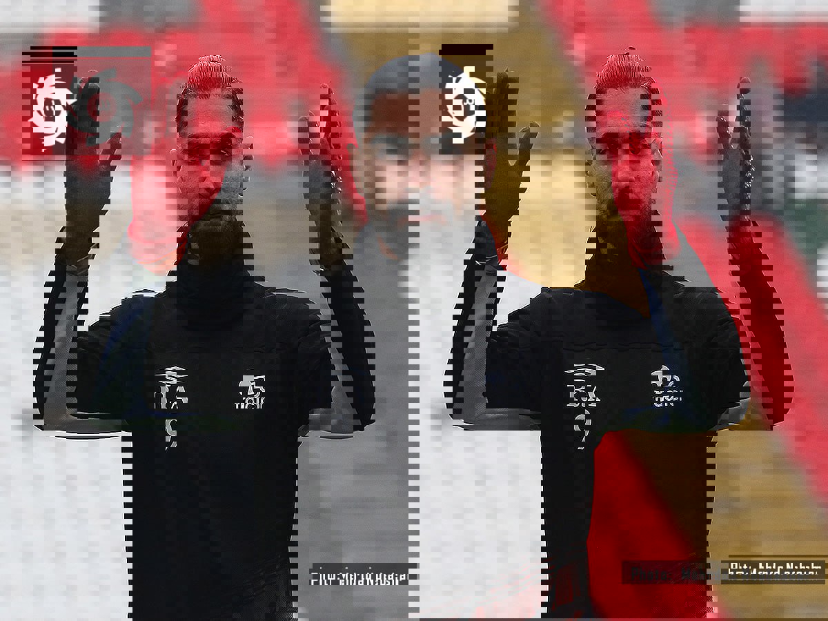 2208384