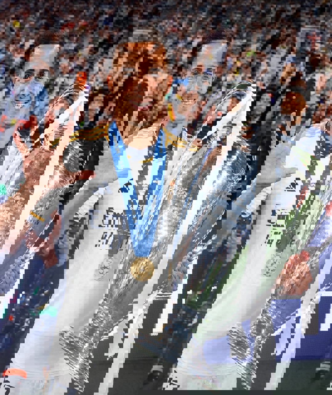 2208466