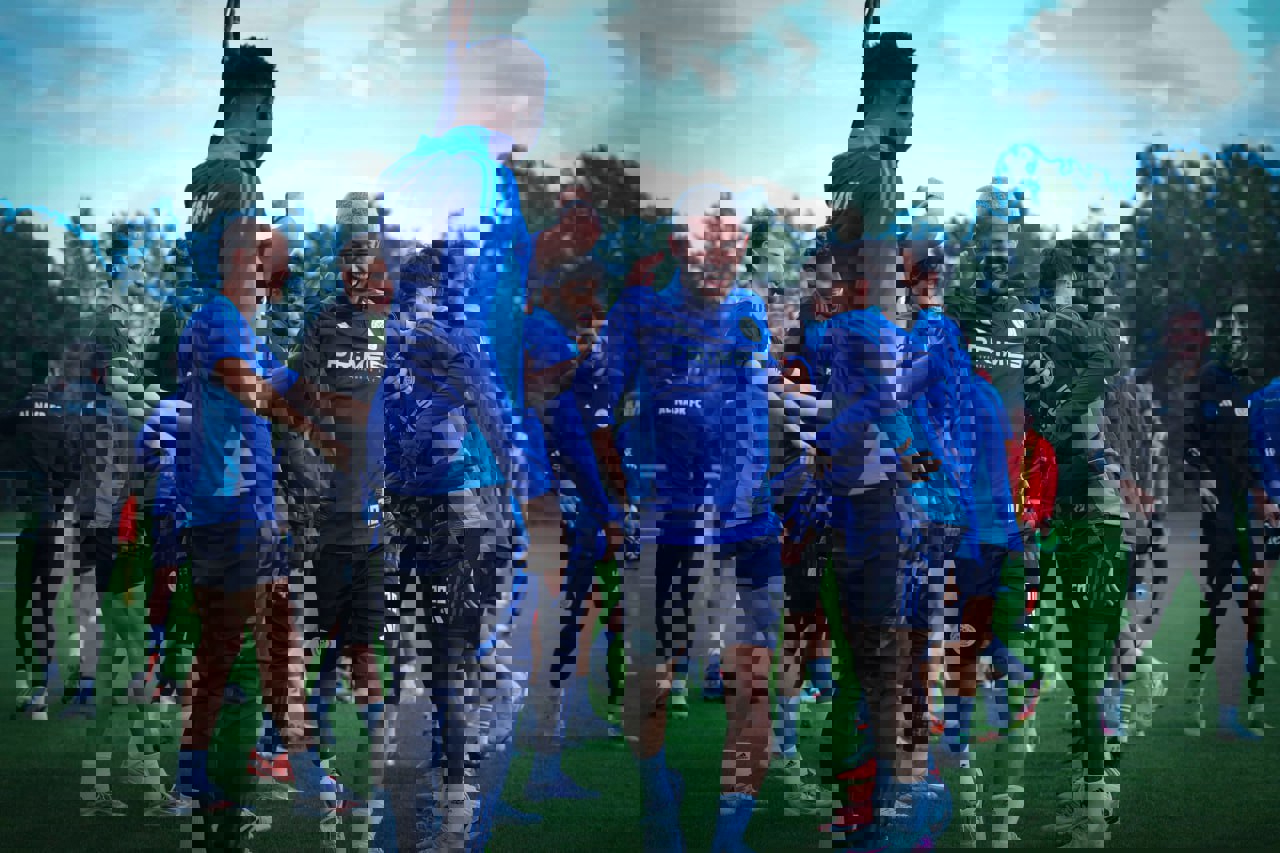 2208947