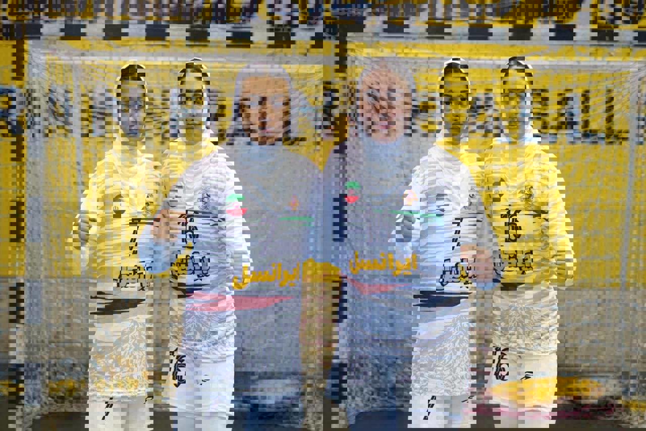 2208786