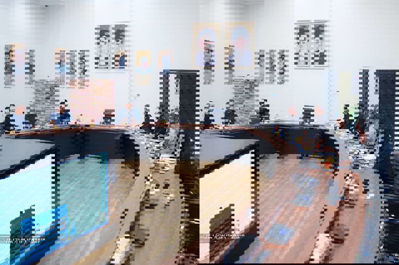 2208816