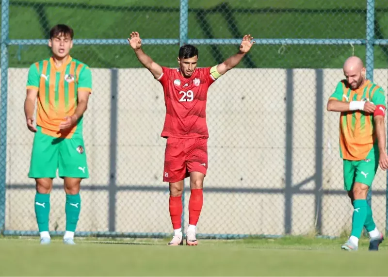 اولین گل فصل پرسپولیس با ضربه علیپور