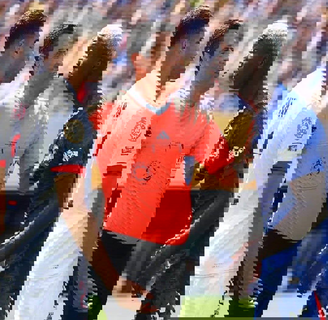 2208954