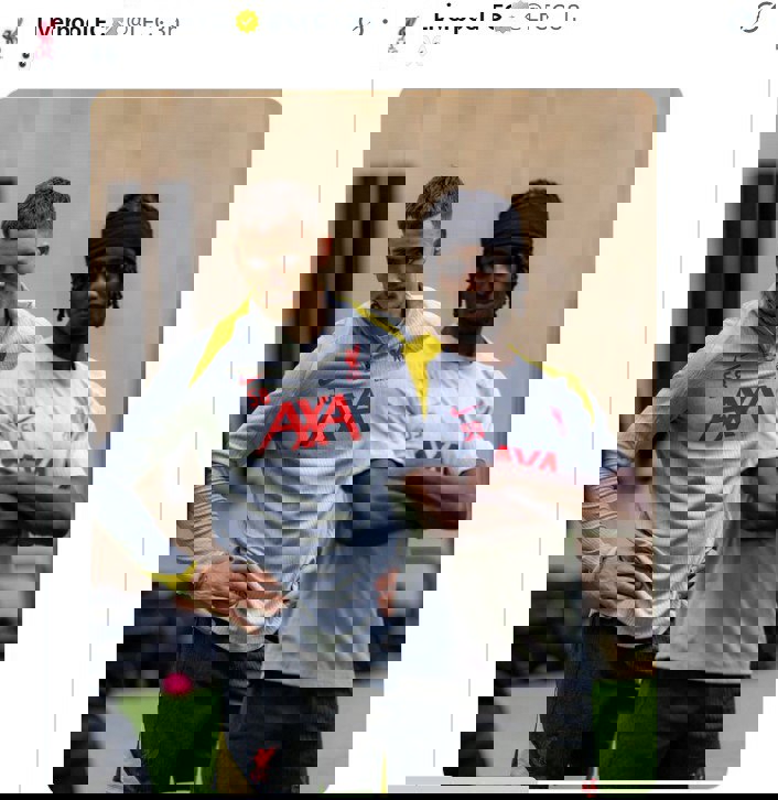 2209205