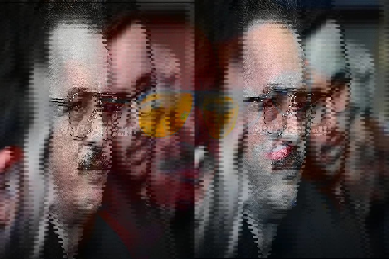 2209405