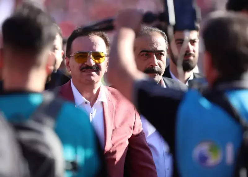 بمب خبری: زنوزی از تهدید فرصت ساخت!