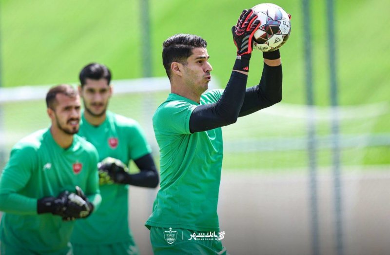 قاب دروازه‌بان‌های پرسپولیس بدون گندوز!