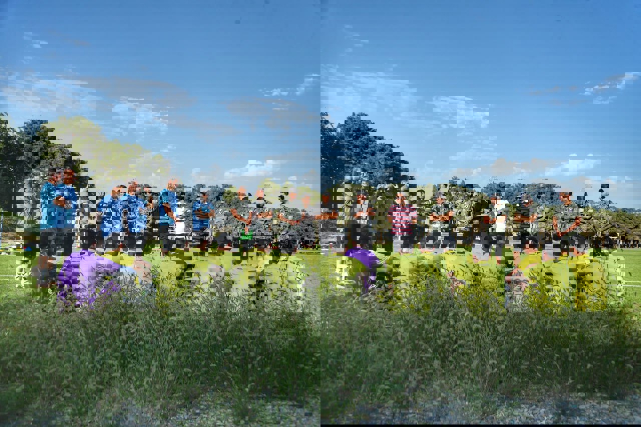 2209367