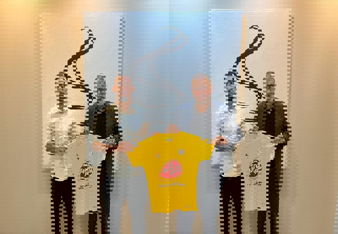 2209696