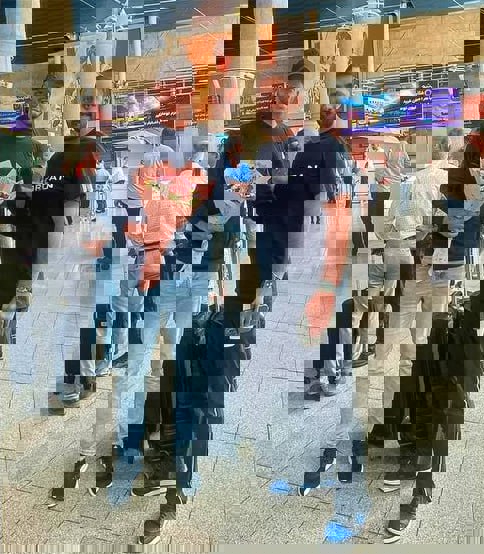 2210872