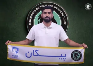 هافبک جوان پیکان سه ساله تمدید کرد(عکس)