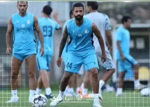 مدافع استقلال به سربازی فکر نمی‌کند!