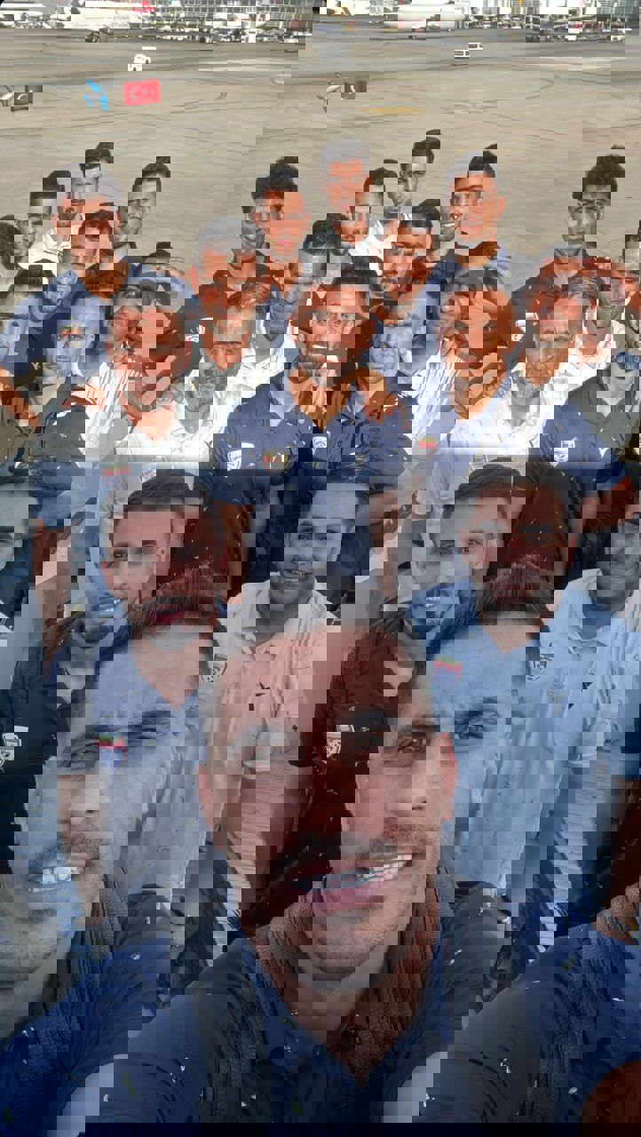 2211058