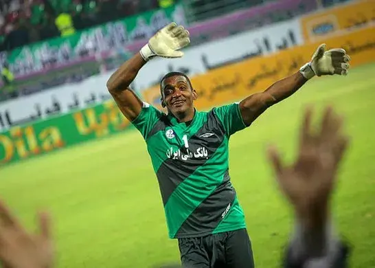 جام قهرمانی استقلال در اهواز به سرقت رفت!