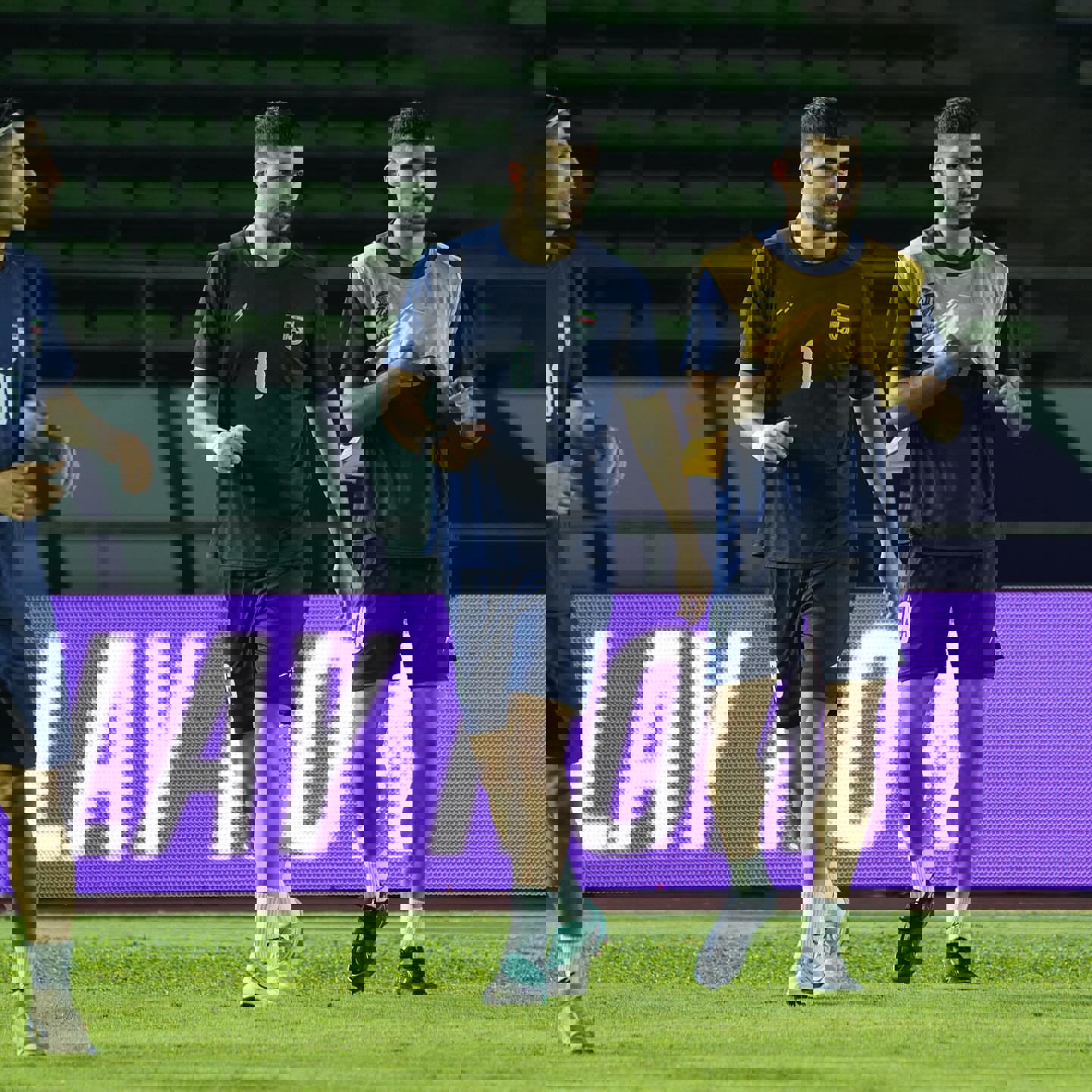 2211143