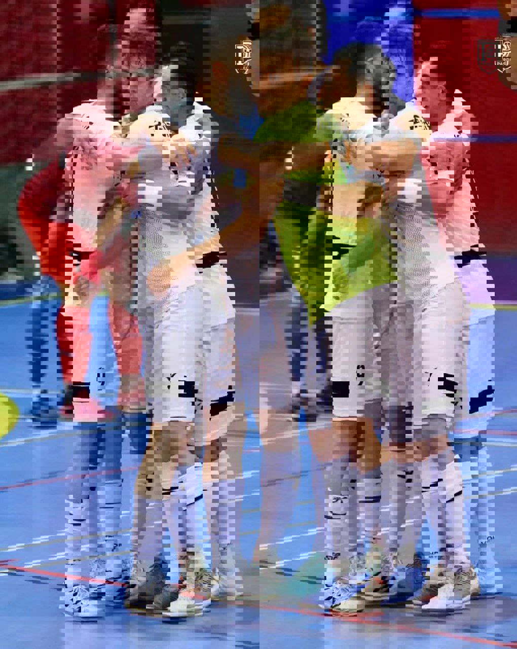 2211172
