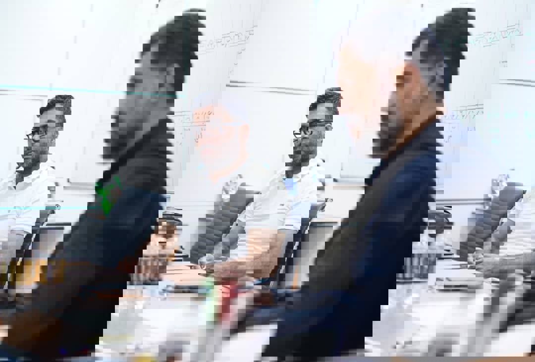 2211408