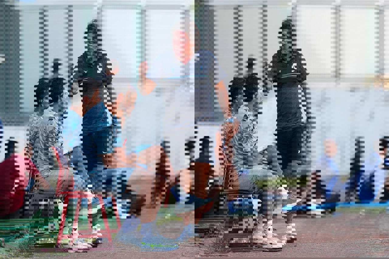 2211379