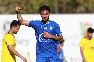 مهاجم استقلال: چند پیشنهاد دارم اما می‌خواهم بمانم