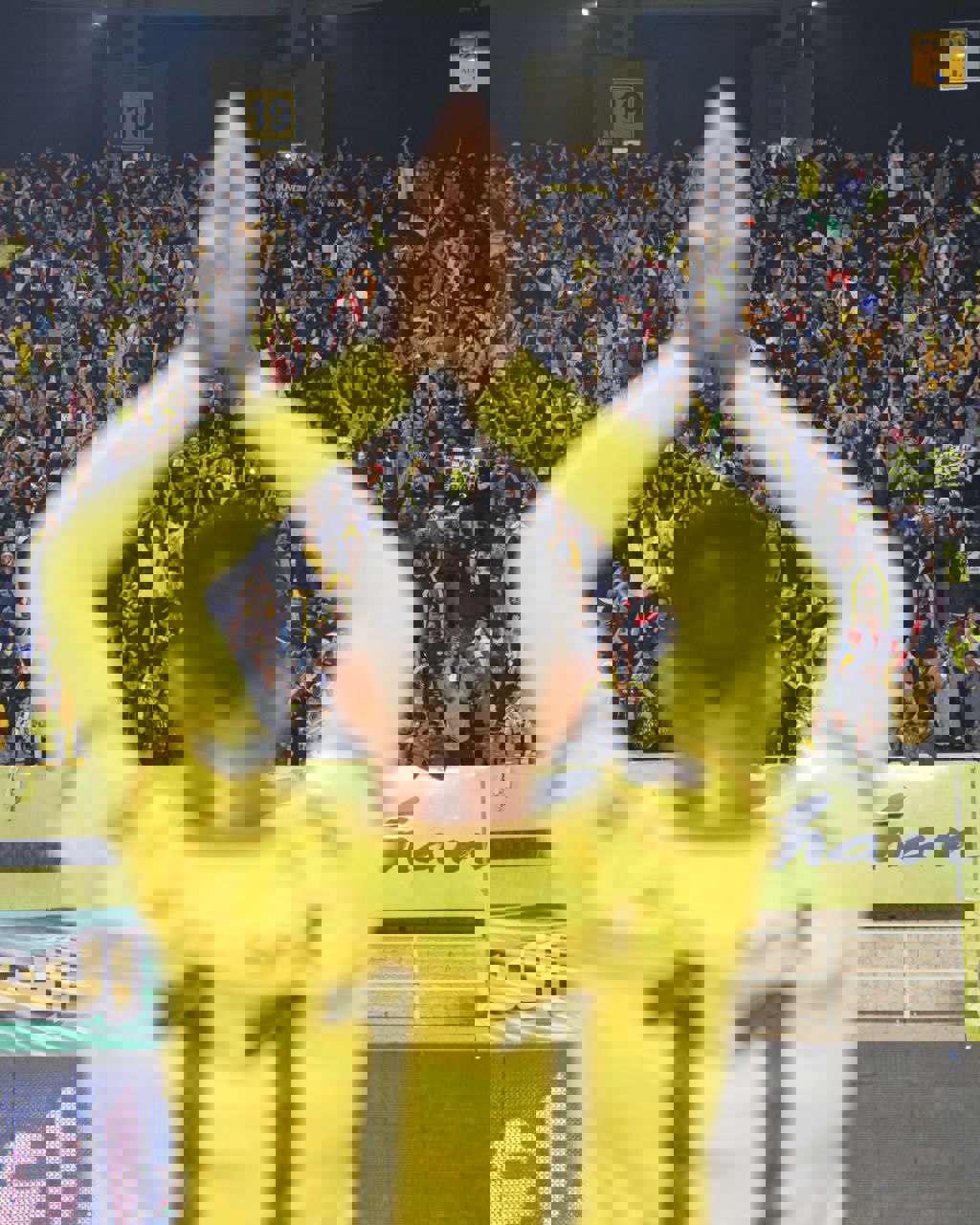 2211793