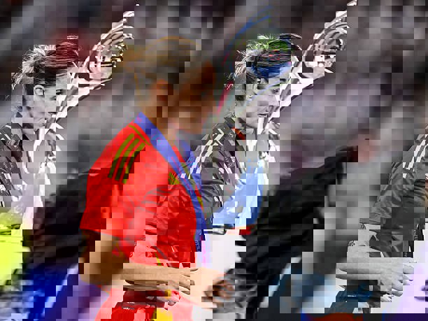 2211887