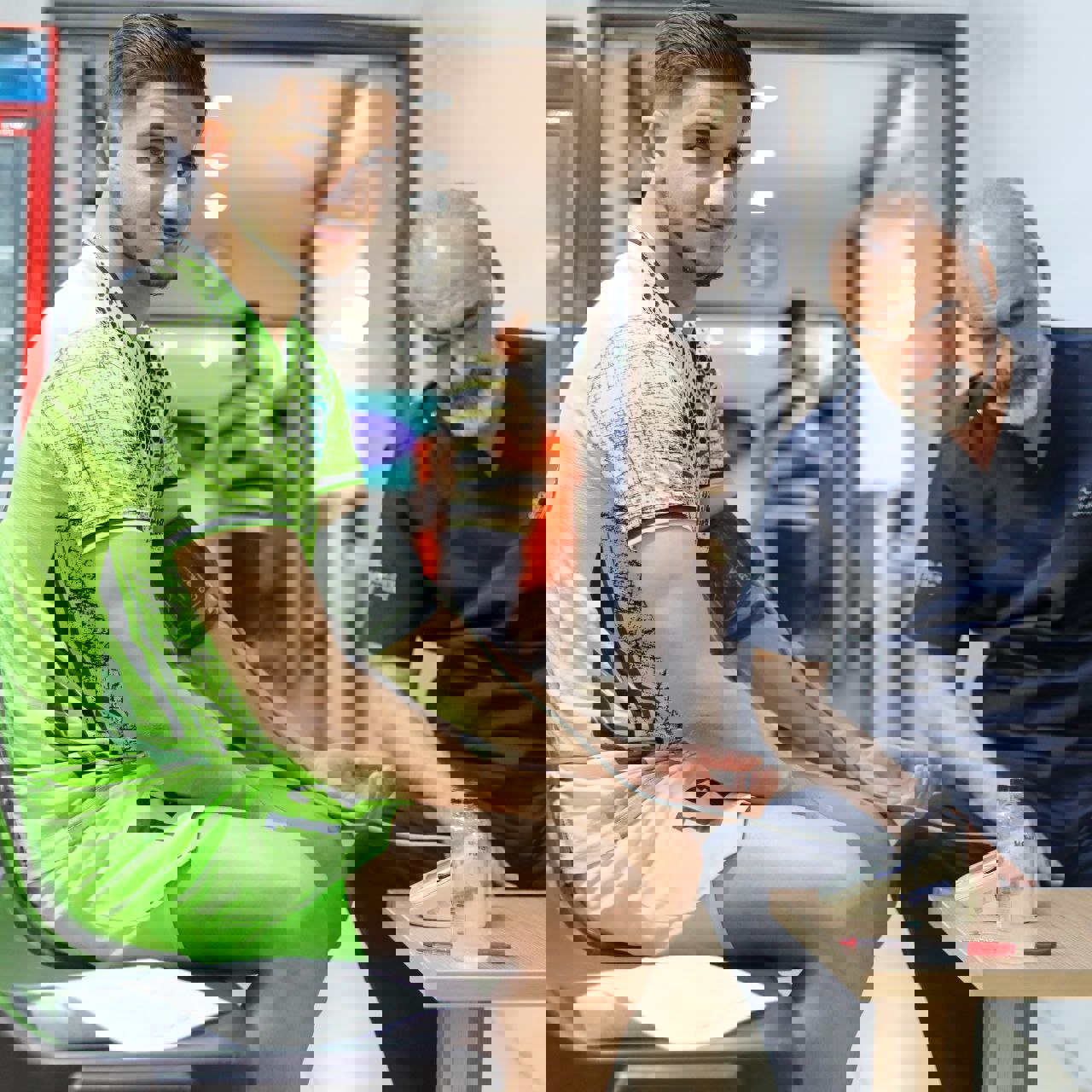 2212229