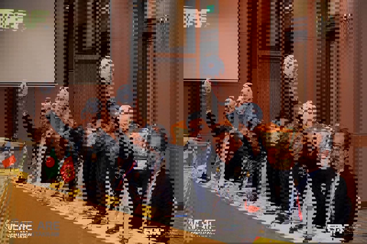 2212525