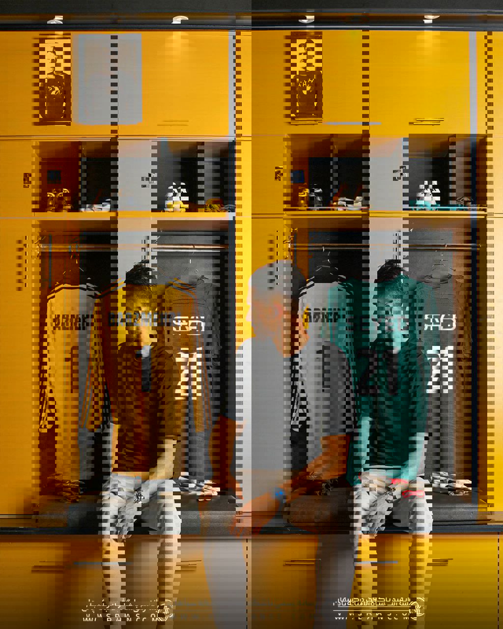 2212628