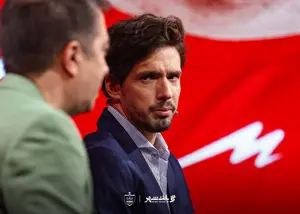 باکیچ شعار هواداران را خواند: این قرمز منه!
