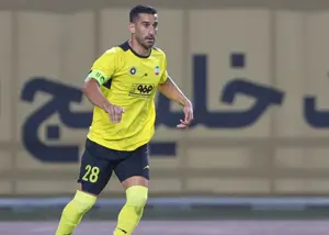 انتقال بازوبند در سپاهان بدون حواشی جانبی!