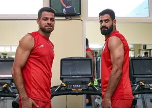 هاشمیان  پرسپولیسی‌ها را به دو گروه تقسیم کرد