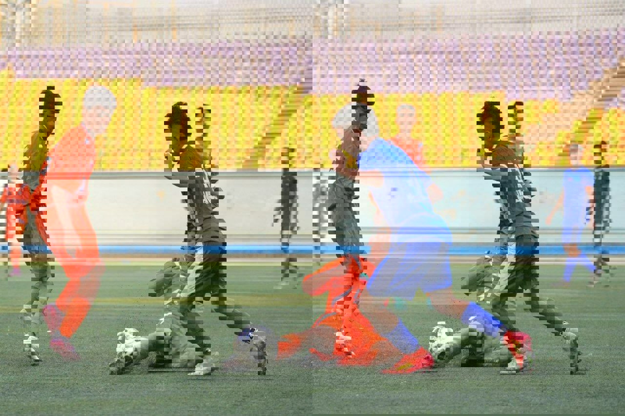 2213376