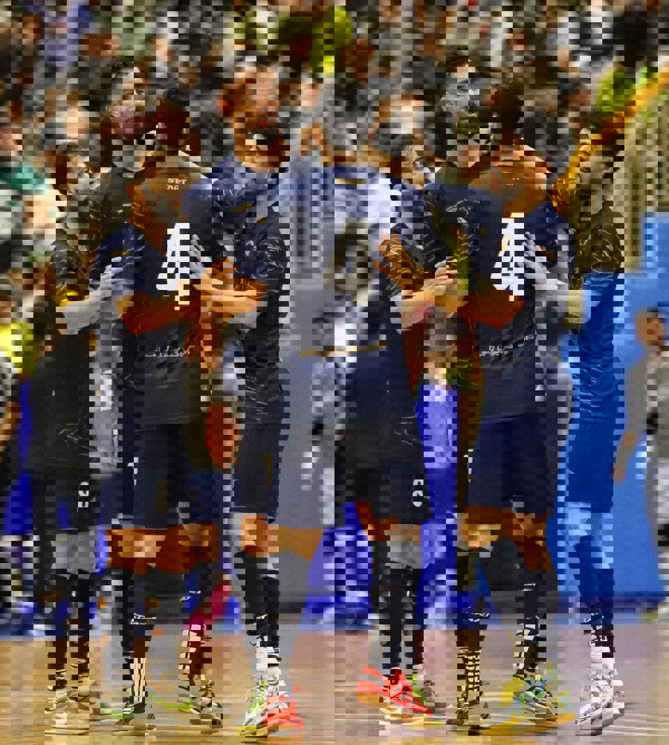 2213425