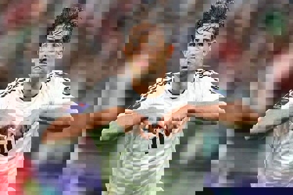 2213610