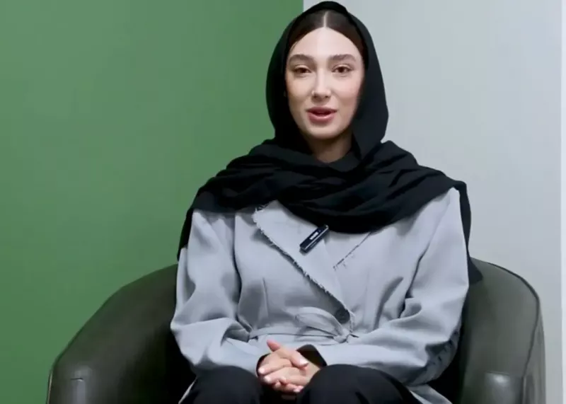 مبینا: فیلم هل دادن و کتک زدن من وجود دارد