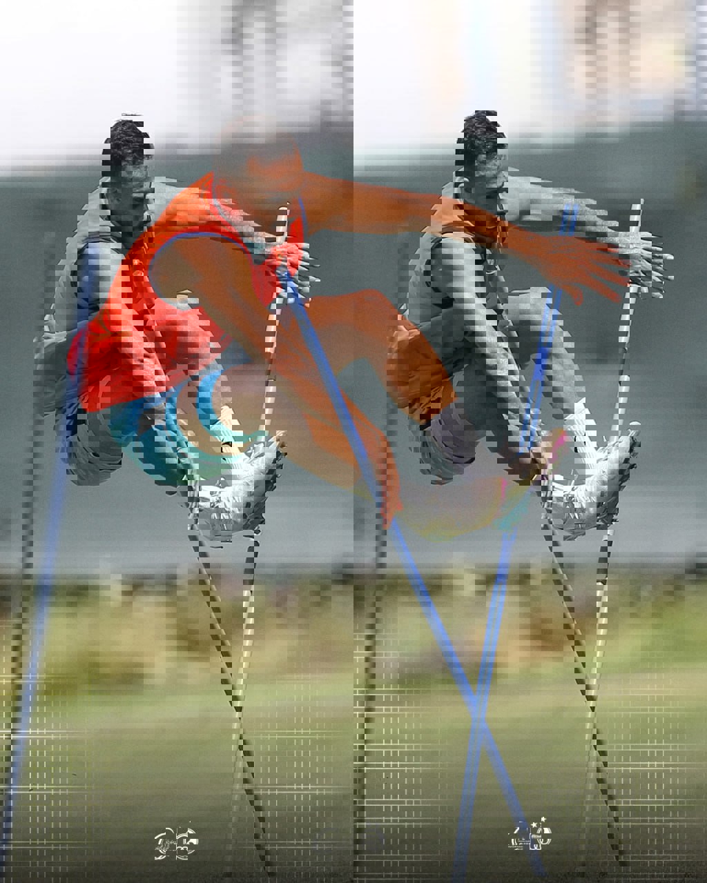 2213789