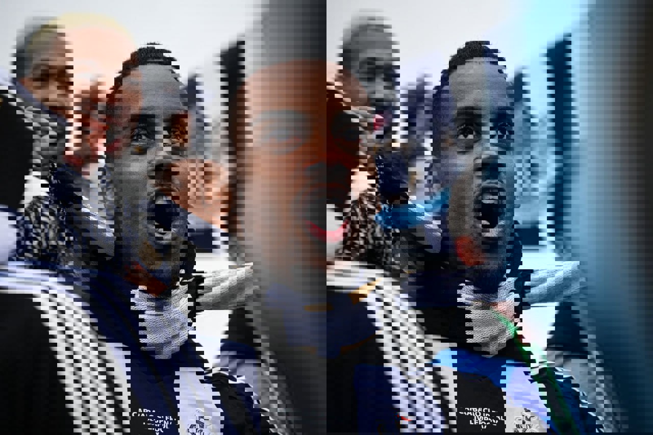 2213918