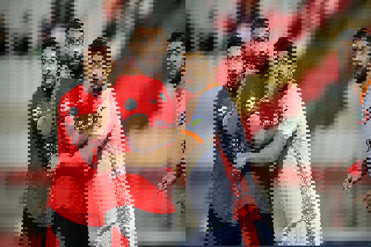 2213945