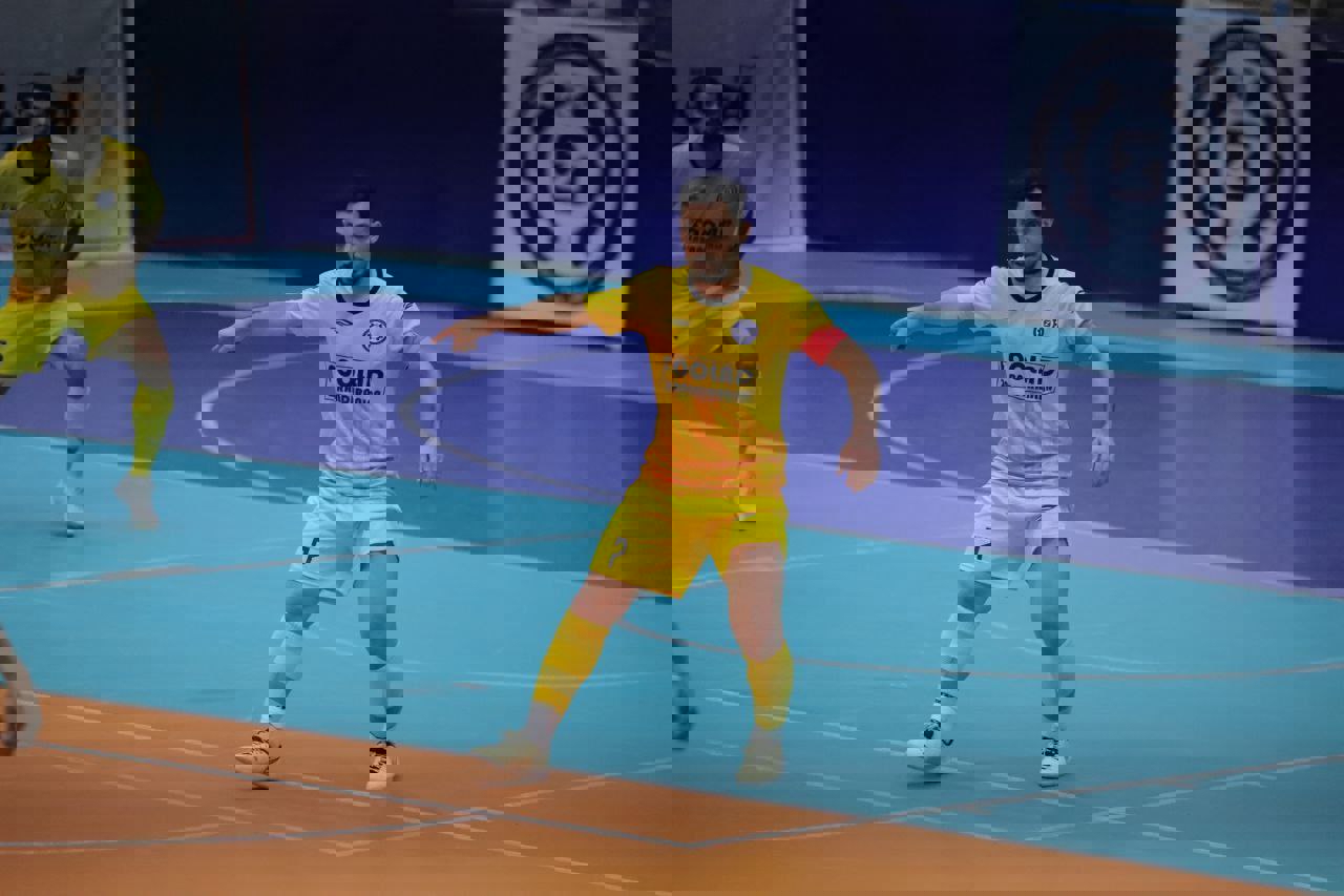 2214116