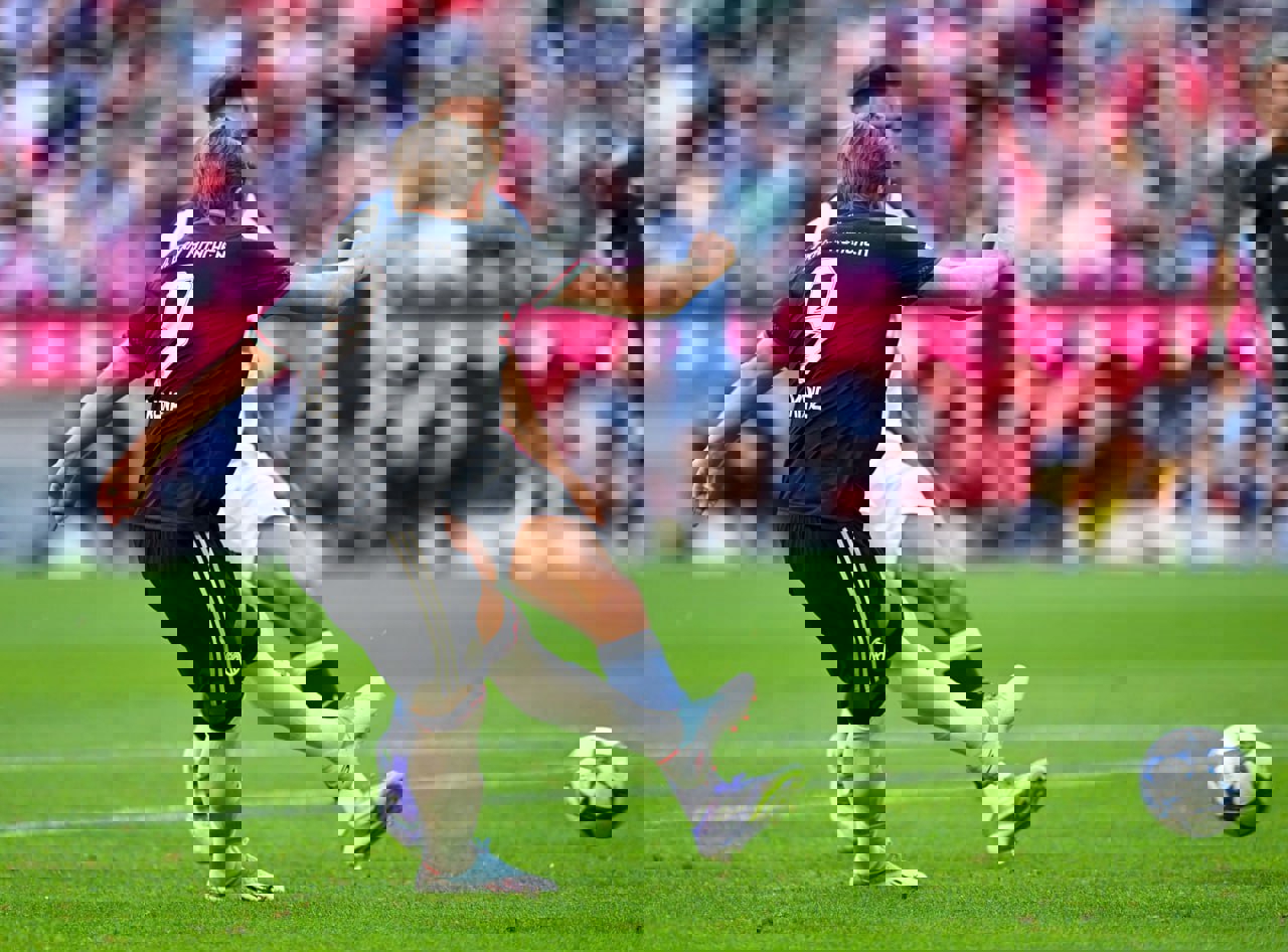 2214767