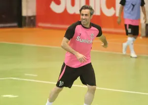 گلزنی بازیکن برنزی فوتسال پس از ۱۷ سال در خانه