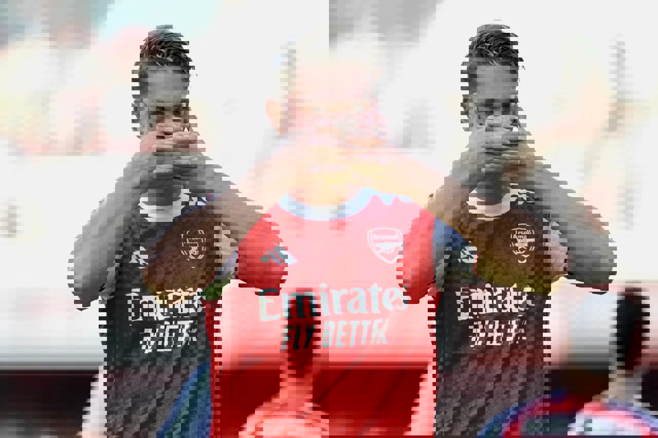 2215156