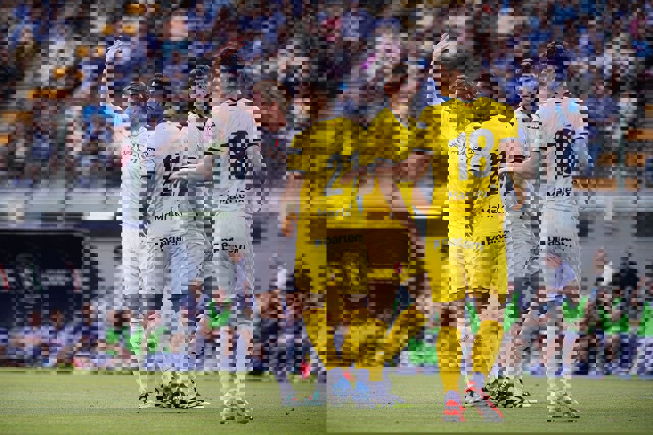 2215152